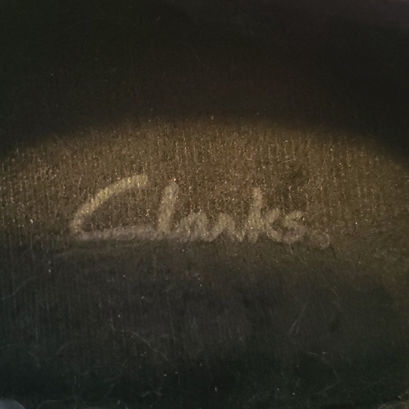 *3 for $25*  Clarks Women's Leather Ankle Booties - Size 7.5 - Picture 7 of 7